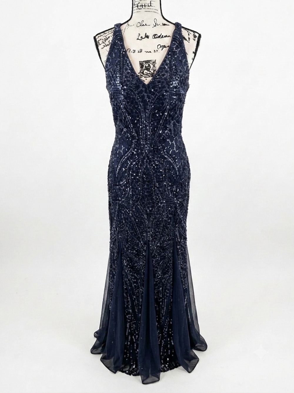 NAVY SEQUIN EVENING GOWN. SIZE 14. NWOT. GALA EVENT DRESS.